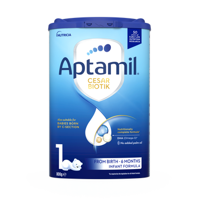 Aptamil® 1 Cesar Biotik® 800g je nutritivno kompletna formula za bebe od rođenja do 6 meseci, takođe pogodno za bebe rođene carskim rezom.